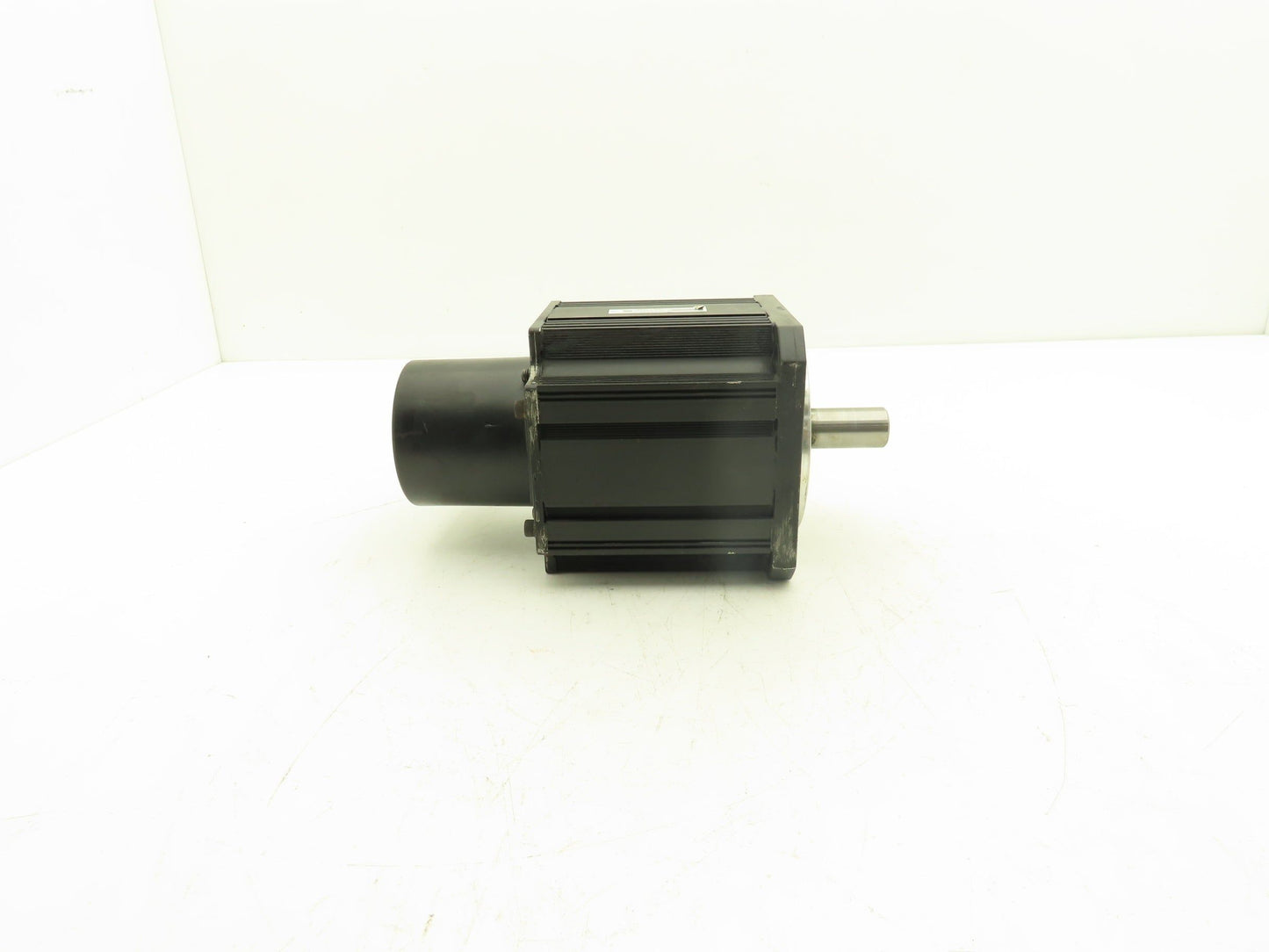 Panasonic MDM152L2C AC Servo Motor 1.5kW 200V 3PH W/Encoder