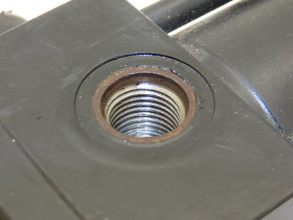 Parker 2.00 CD3LLT33C 3L Hydraulic Cylinder 2" Bore 22" Stroke 2000psi Trunnion