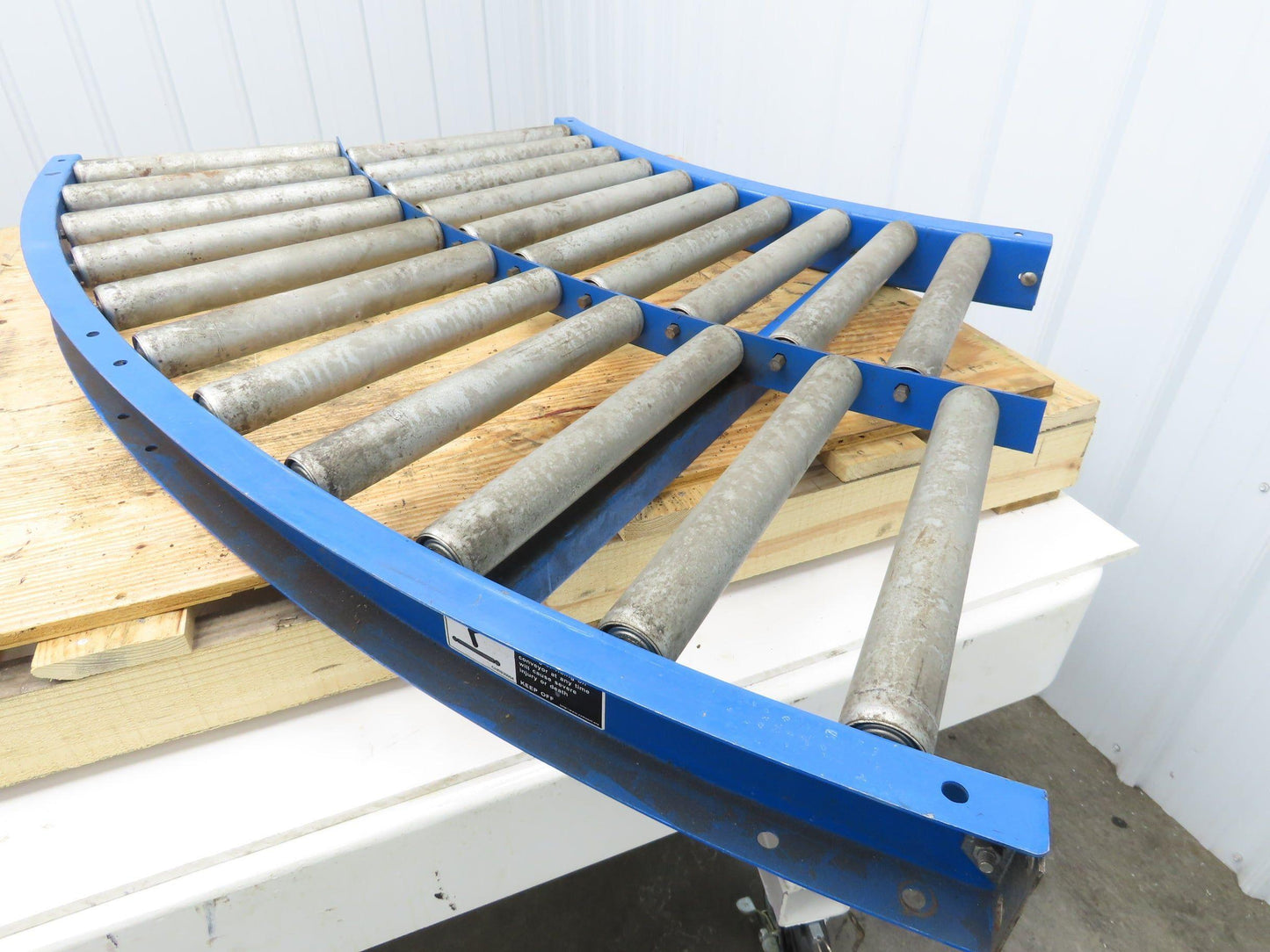 Lewco 34"x 45° Curve Gravity Roller Conveyor 31"BF 1.9" Roller