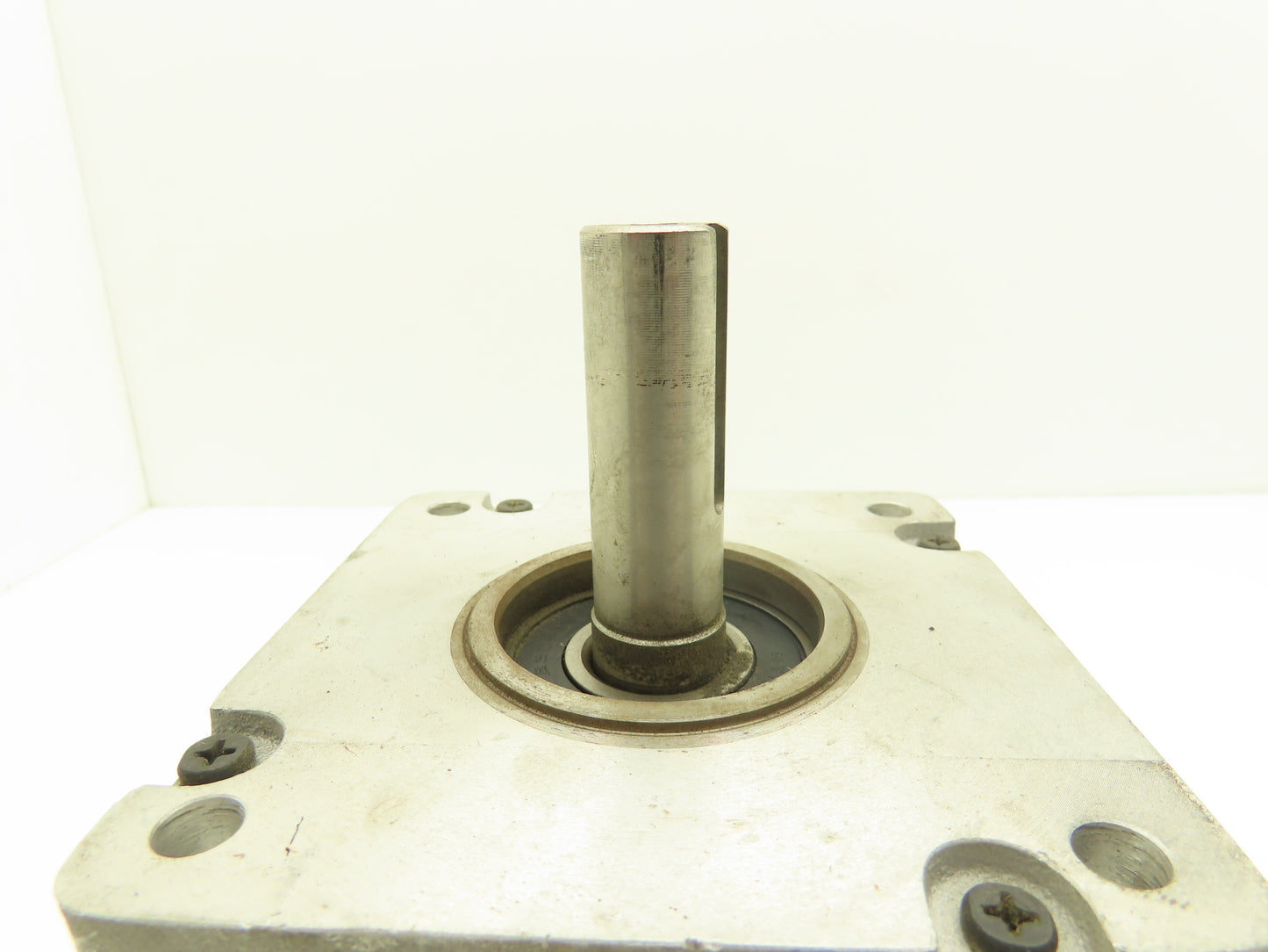 Quipp 9097 DBH0086 Stepper Motor 297W 1350rpm 65V 1PH 8.1A