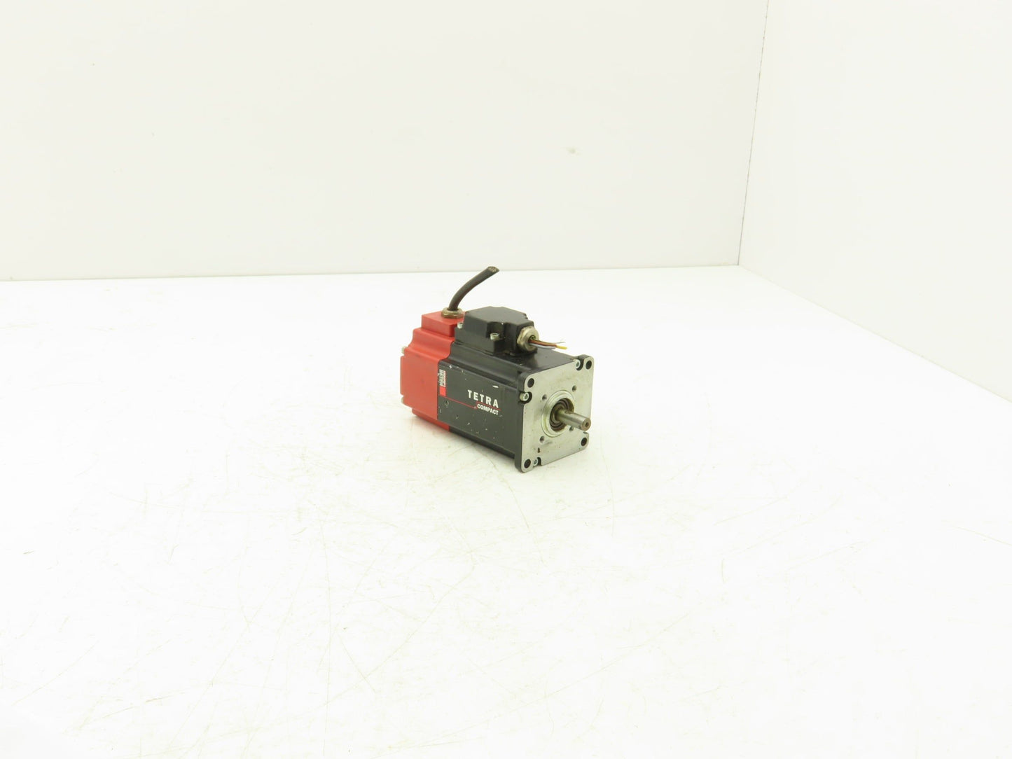 Motor Power Co 143251F1W1303 AC Servo Motor 4000 RPM 145V 1PH 0.65Nm W/Encoder