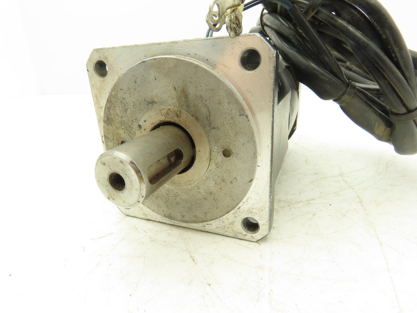 Tamagawa Seiki Co 4513N3039E200 TBL-I Ser AC Servo Motor 200V 1PH 600W W/Encoder
