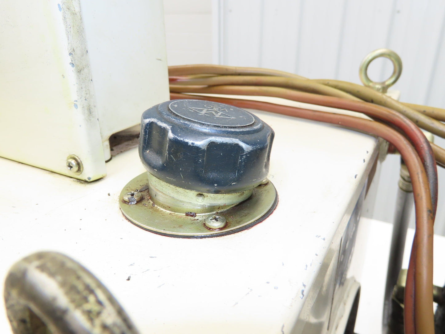 Hydraulic Power Unit 8 Gal 8gpm 2000psi 3Hp 220V 3PH P16VMR