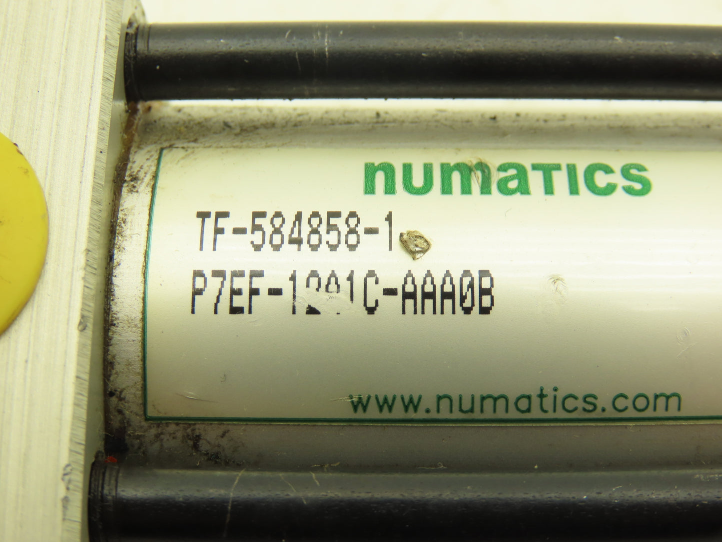 Numatics P7EF-12A1C-AAA0B Pneumatic Air Cylinder 1-1/4" Bore 12" Stroke 100psi