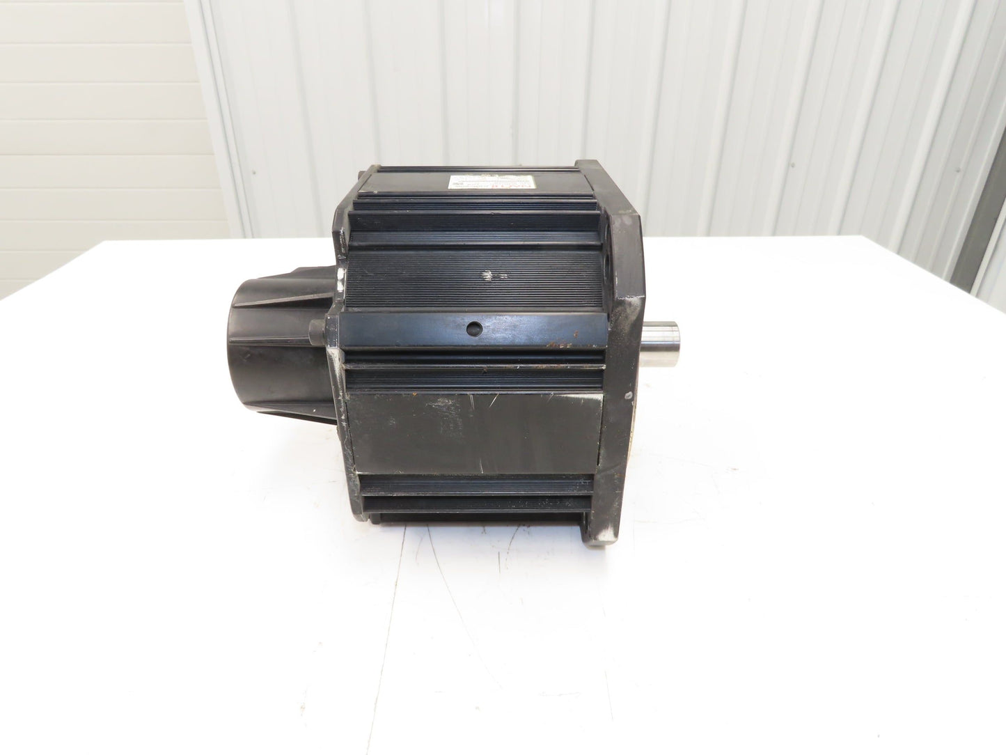 Okuma MFM552Q4V AC Servo Motor 5.5Kw 2000 RPM 26Nm Bent Socket See Photos