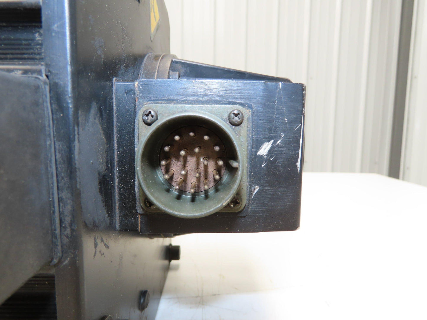 Okuma MFM552Q4V AC Servo Motor 5.5Kw 2000 RPM 26Nm Bent Socket See Photos