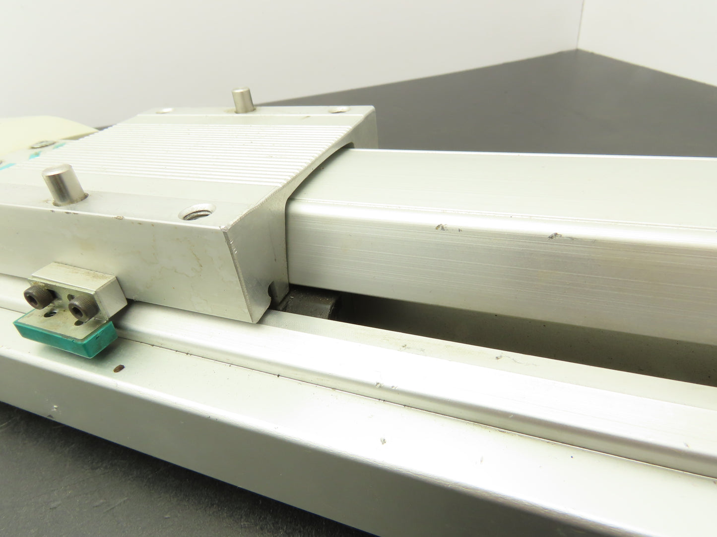 IAI IS-S-Y-M-8-60-200BL-HP Linear Actuator 200mm Ball Screw