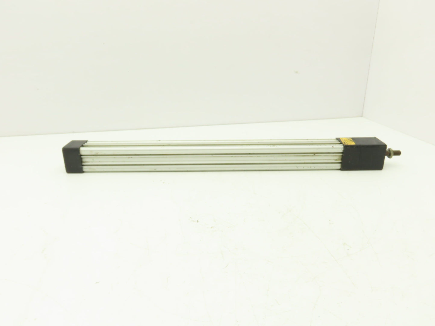 Parker Series P1D Pneumatic Air Cylinder 32mm Bore 400mm Stroke Rod Lock 145psi