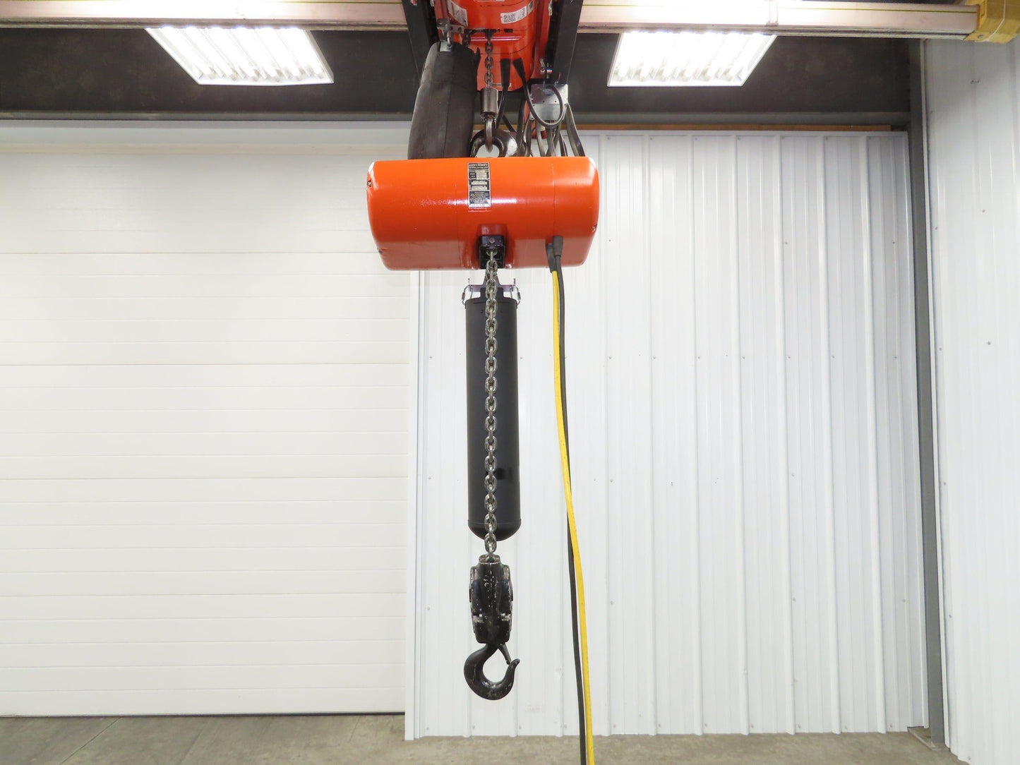 CM Lodestar RR 2 Ton Electric Chain Hoist 15' Lift 16 FPM 230/460 3PH 11'Pendant