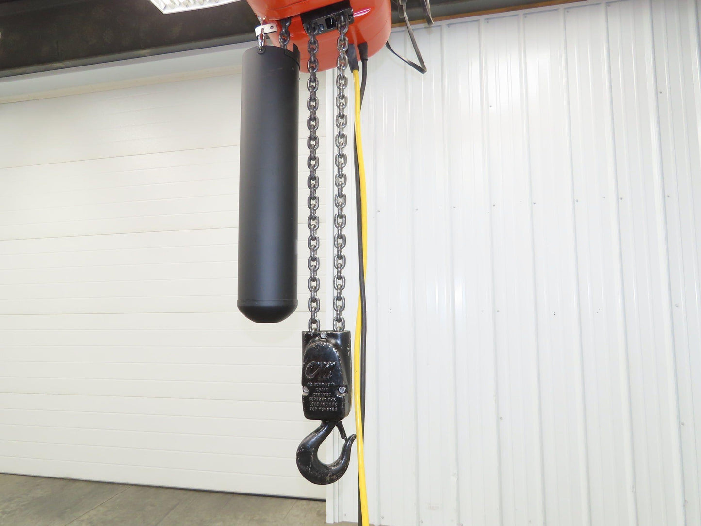 CM Lodestar RR 2 Ton Electric Chain Hoist 15' Lift 16 FPM 230/460 3PH 11'Pendant