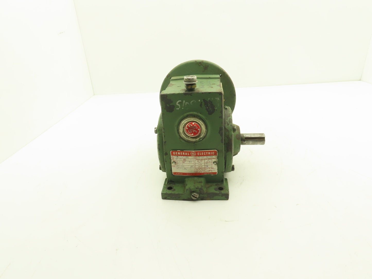 General Electric 7NA712LT2AA Worm Gearbox 17.5:1 Reducer 1/2Hp 99rpm LH Output