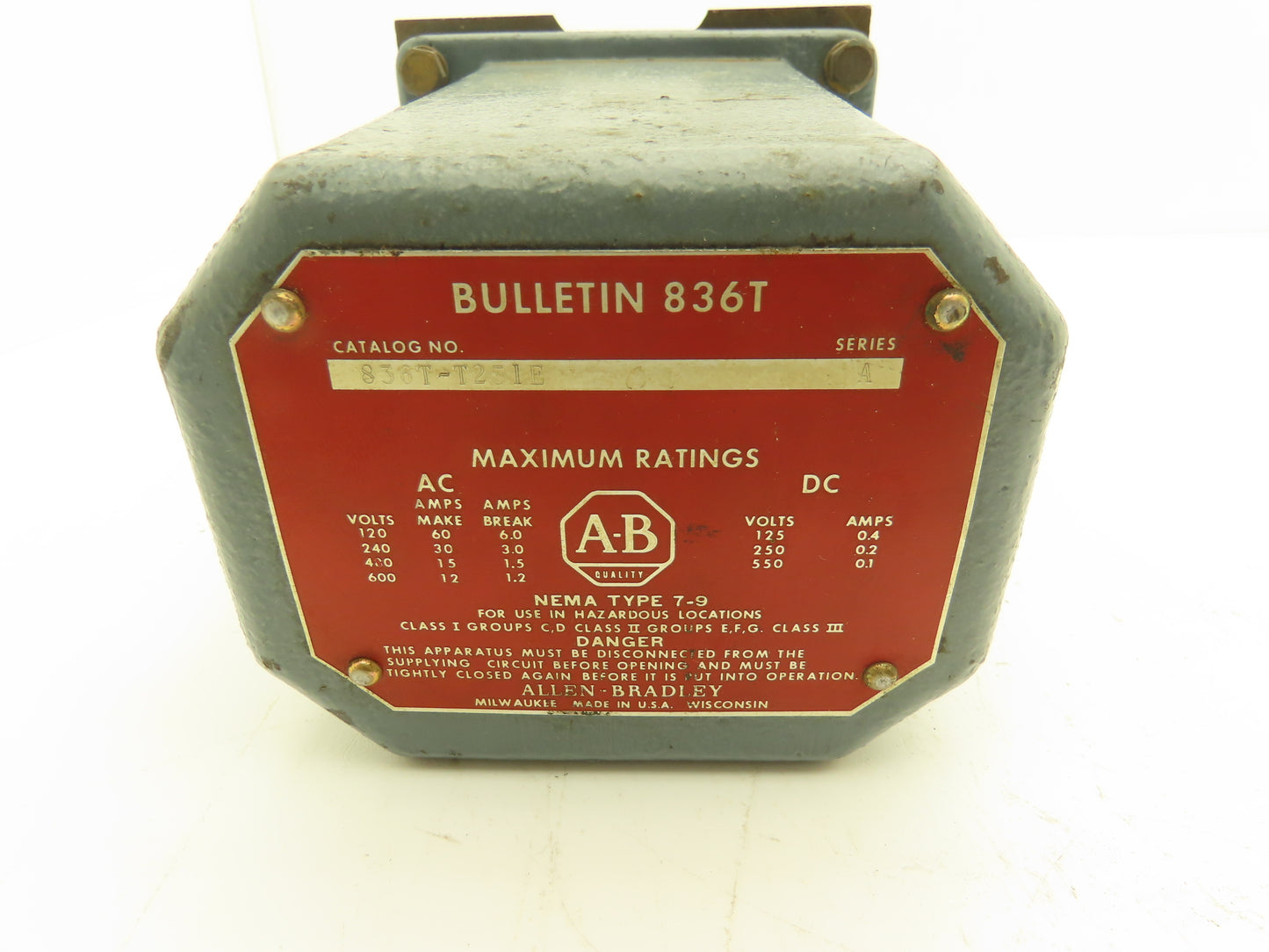 Allen Bradley 836T-T251E Pressure Control Switch Explosion Proof 1.5-7 psi