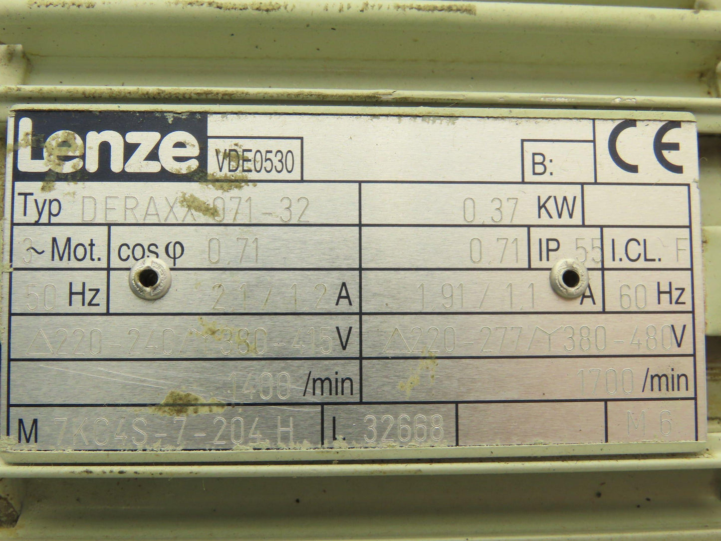 Lenze DERAXX 071-32 Inline Gear Motor 7.18:1 Reducer .37kw 277/480V GST04-1MVCR