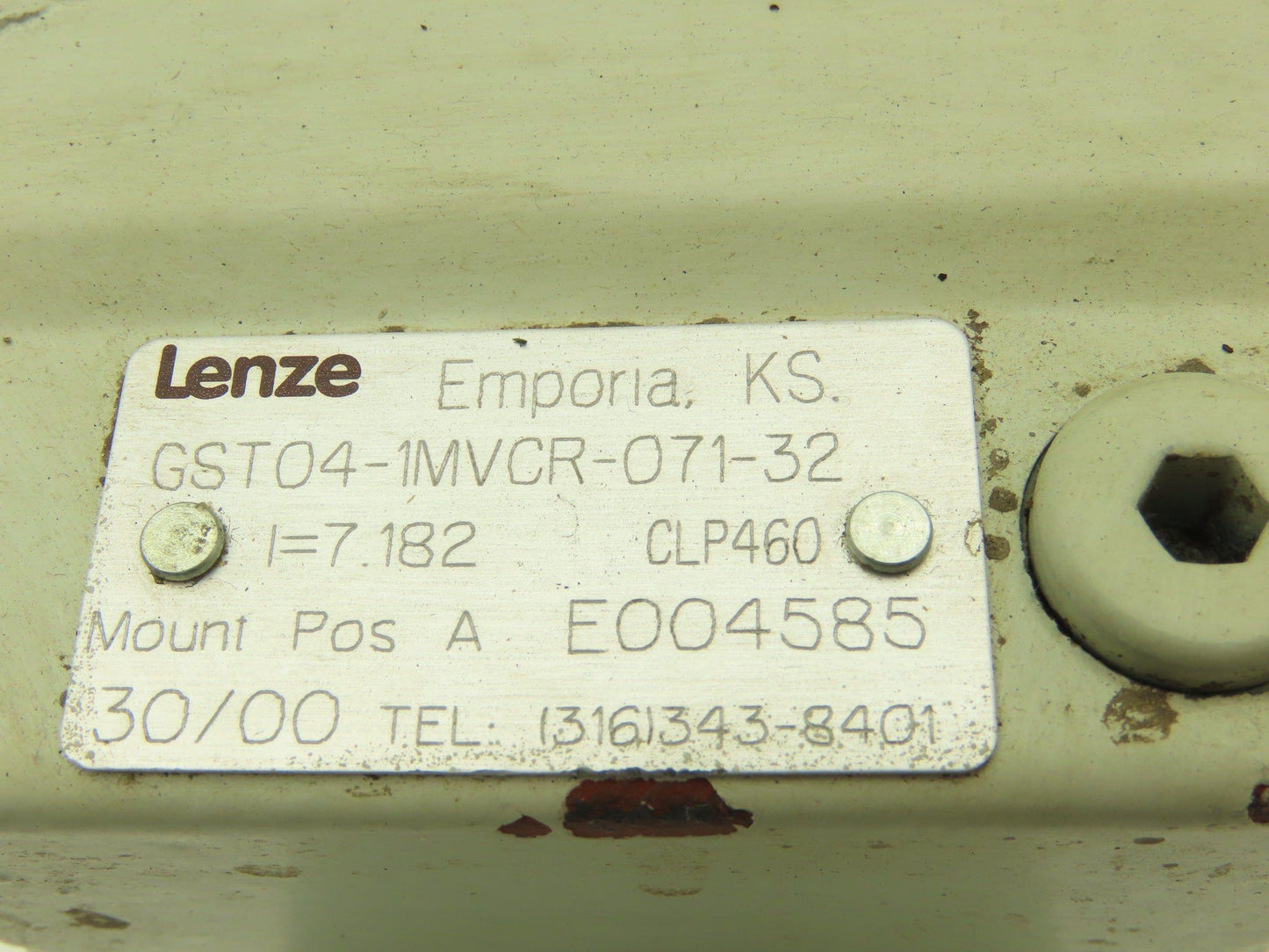 Lenze DERAXX 071-32 Inline Gear Motor 7.18:1 Reducer .37kw 277/480V GST04-1MVCR