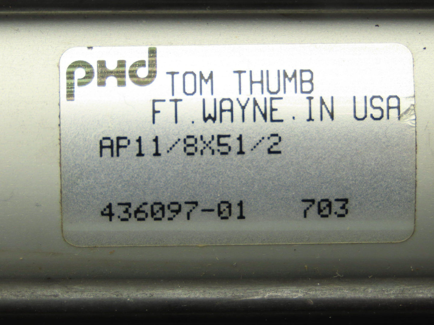 PHD AP11/8X51/2 Pneumatic Air Cylinder 1-1/8" Bore 5-1/2" Stroke 150psi