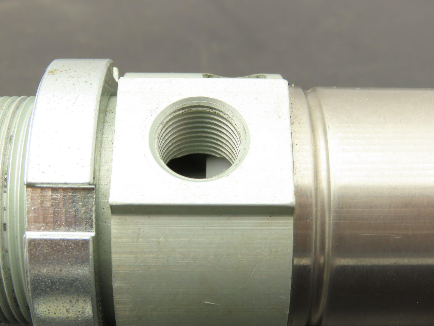 Festo DSNU-40-80-PPV-A Pneumatic Air Cylinder 40mm Bore 80mm Stroke 150 psi