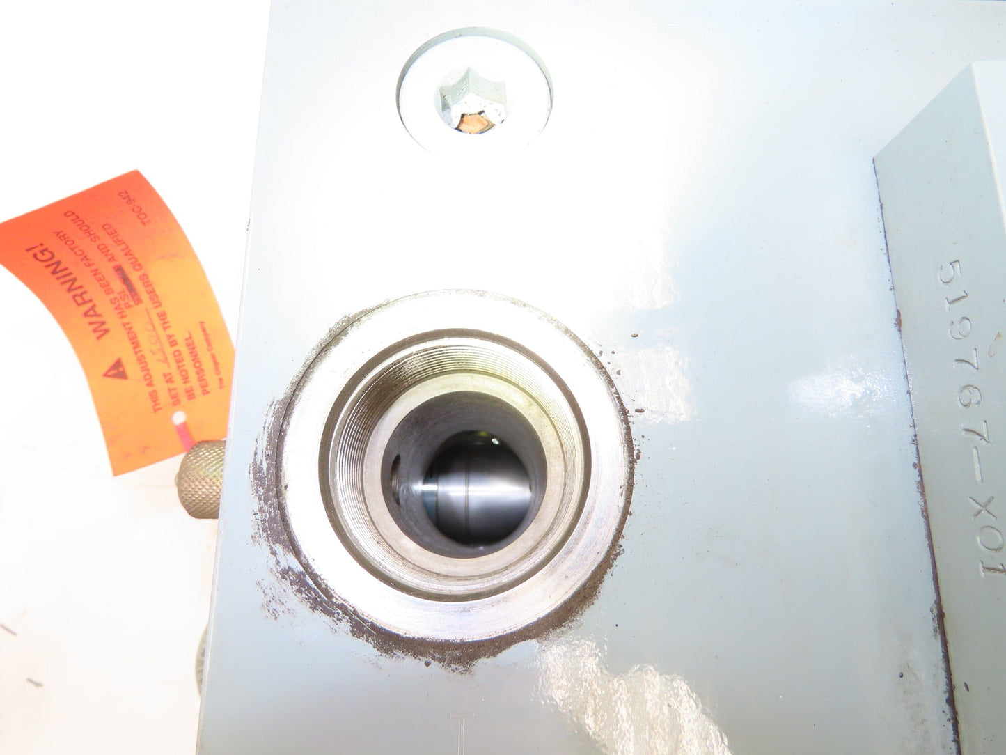 Parker A7L0578D3KPN High Pressure Accumulator 3000PSI 7 x 24" Buna Oilgear