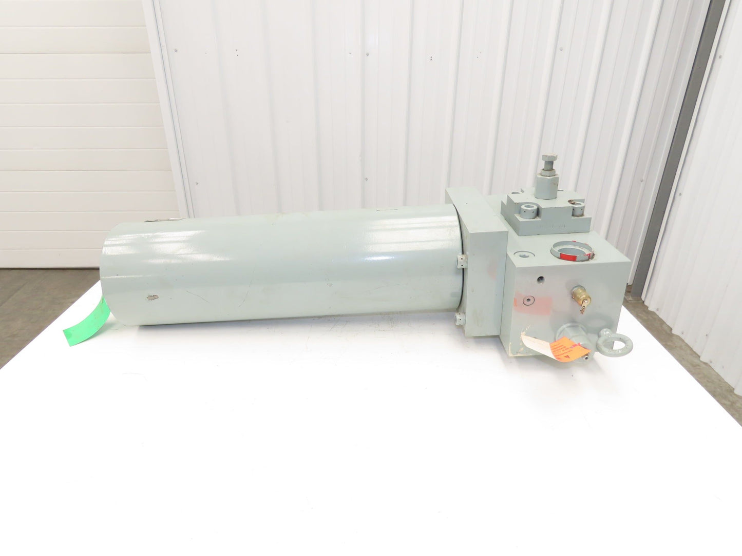 Parker A7L0578D3KPN High Pressure Accumulator 3000PSI 7 x 24" Buna Oilgear