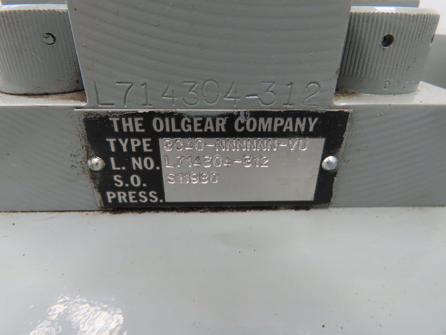 Parker A7L0578D3KPN High Pressure Accumulator 3000PSI 7 x 24" Buna Oilgear