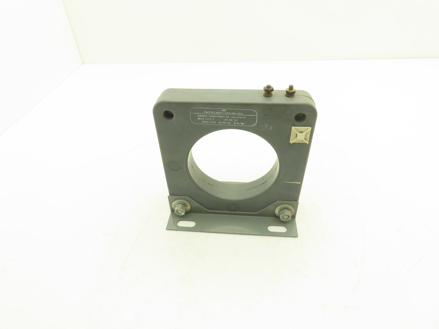 ABB 7525A44G13 SCE Current Transformer 2000:5A 10Kv BIL 600V
