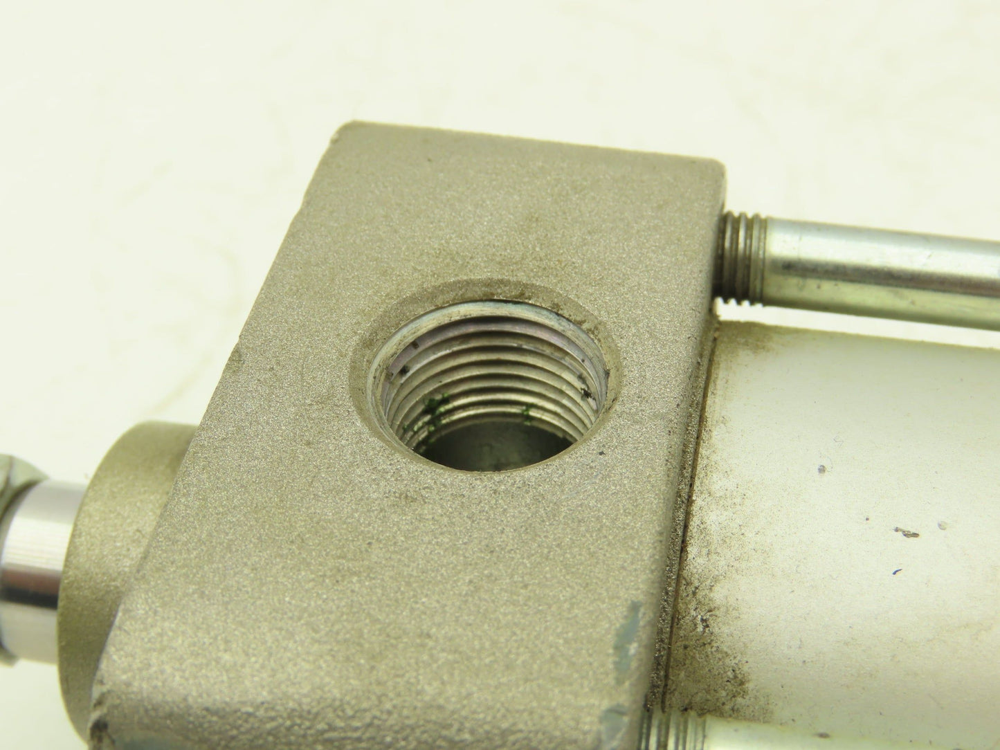 SMC Pneumatic Air Cylinder 2" Bore 12" Stroke Non Rotating Rod 250psi