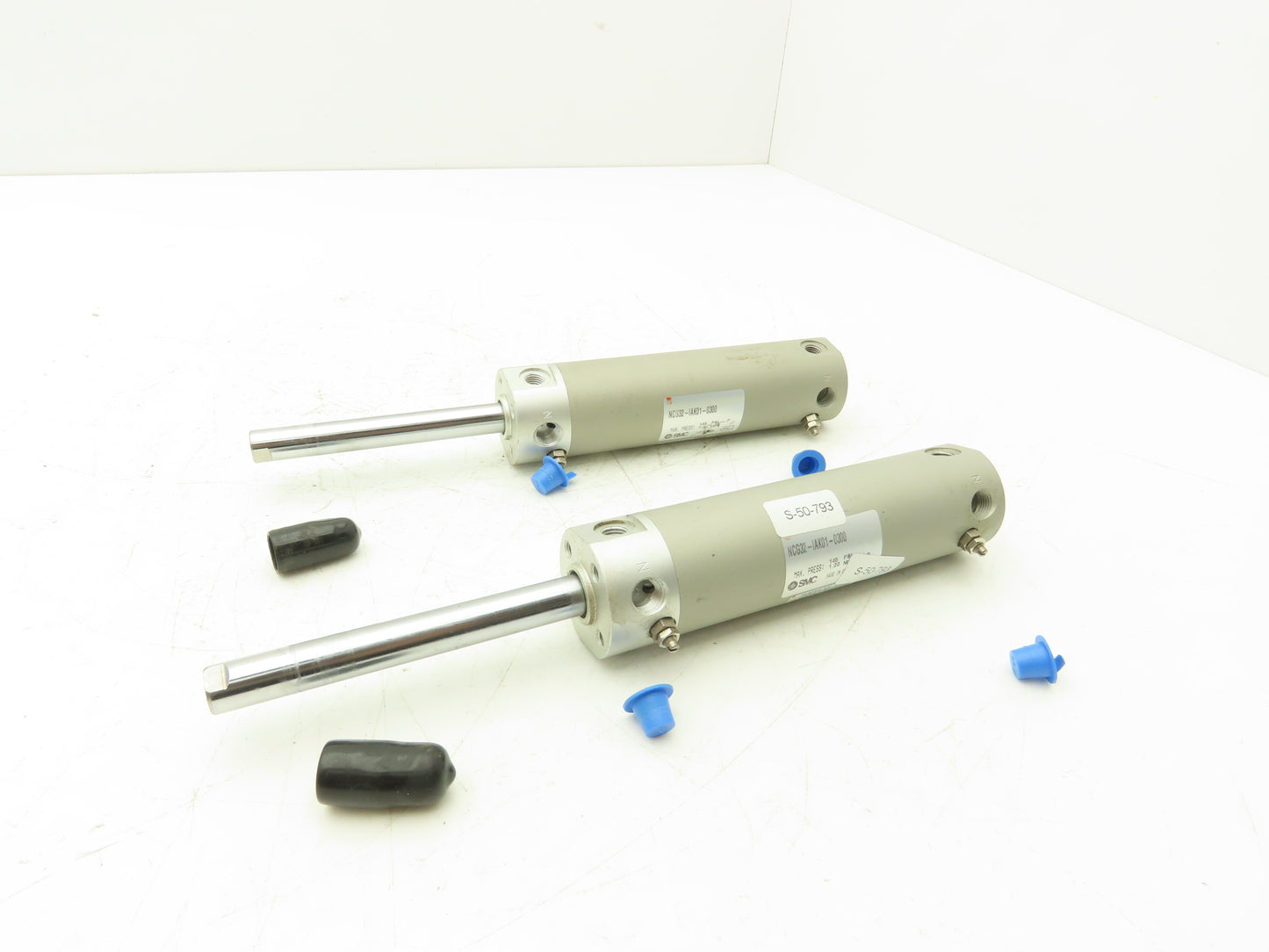 SMC NCG32-IAK01-0300 Round Pneumatic Air Cylinder 1.25" Bore 3" Stroke Lot of 2