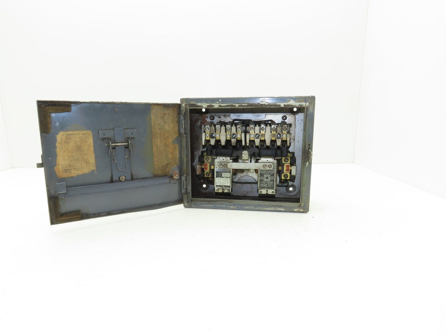 Square D 8736 RG8 Vintage Reversing Motor Starter 2Hp 600V Enclosure