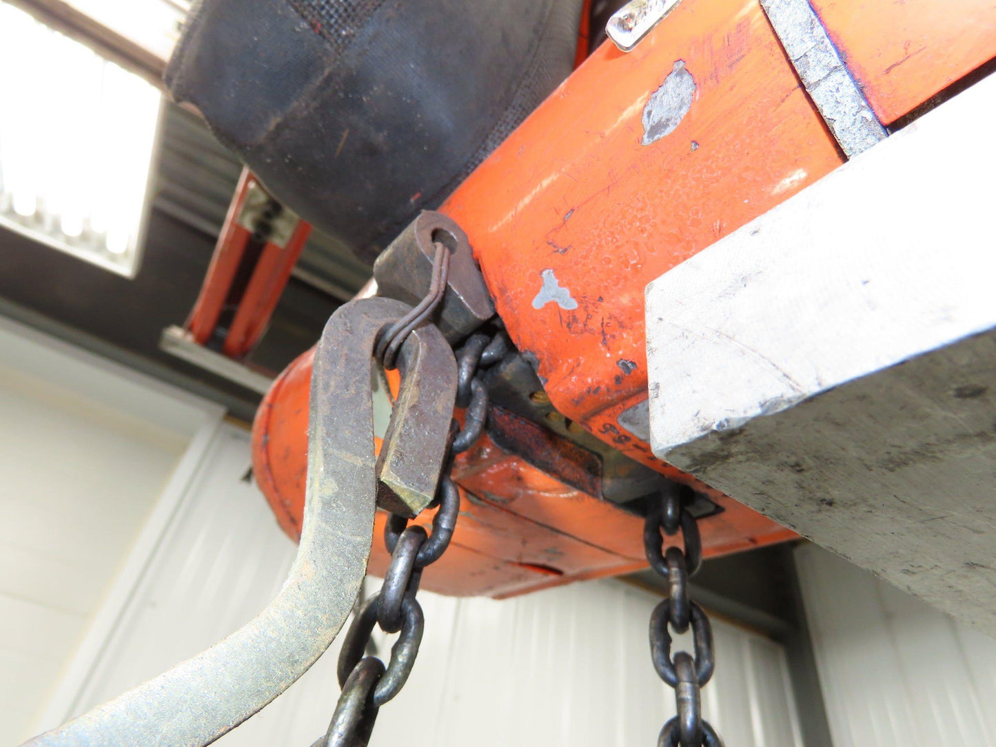 CM ShopAir 300 Lb Pneumatic Air Pendant Chain Hoist 5' Lift 90psi 32FPM