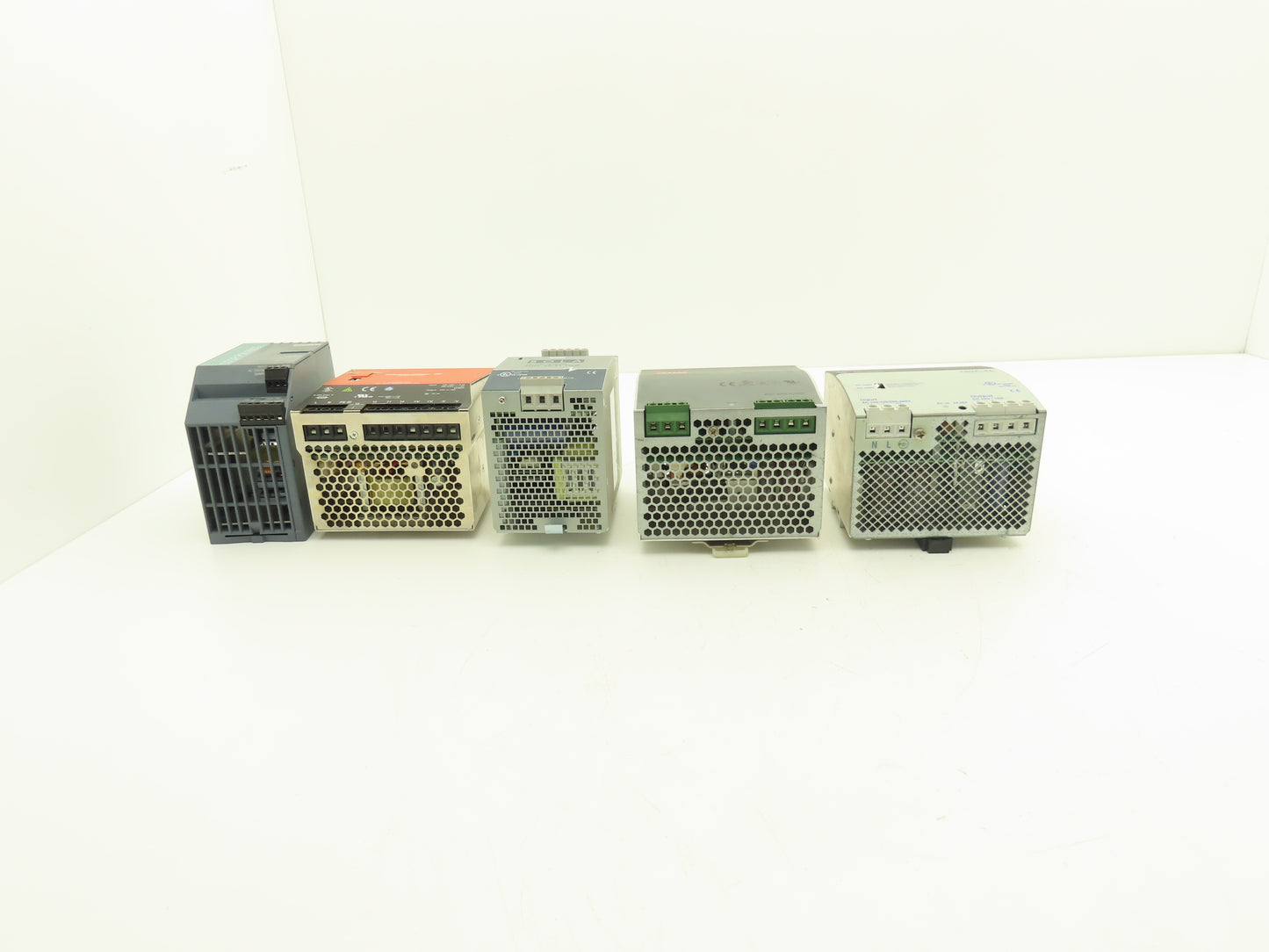 Various Mfr Power Supply 24VDC 10A Out 120/240VAC 1Ph In 240W Lot of 5