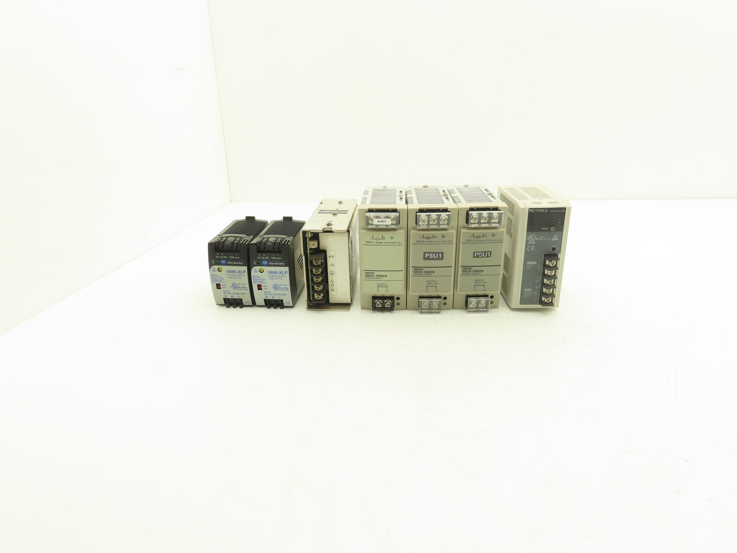 Various Mfr Power Supply 24VDC 3/3.75/4.5A Out 120/240VAC 1Ph In Lot of 7