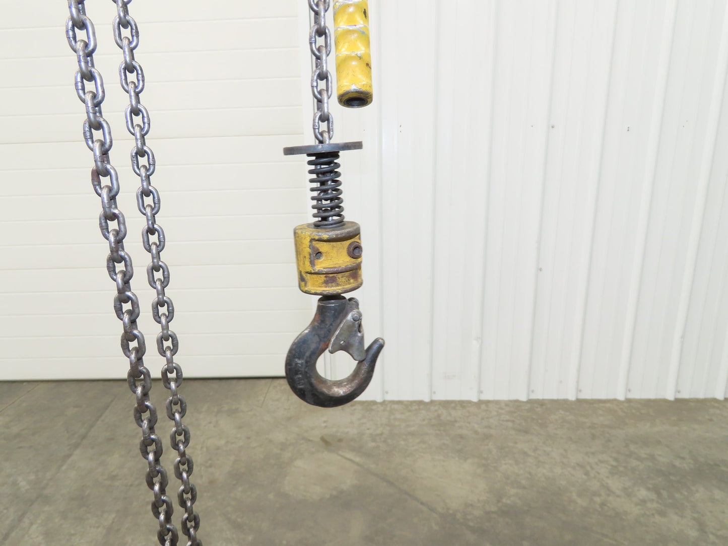 Endo Kogyo AT-60K 132Lb 60kg Pneumatic Air Chain Hoist 10' Lift Chain Pendant