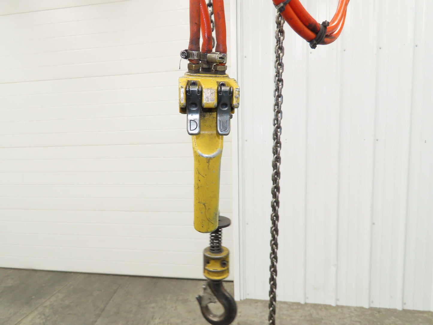 Endo Kogyo AT-60K 132Lb 60kg Pneumatic Air Chain Hoist 10' Lift Chain Pendant