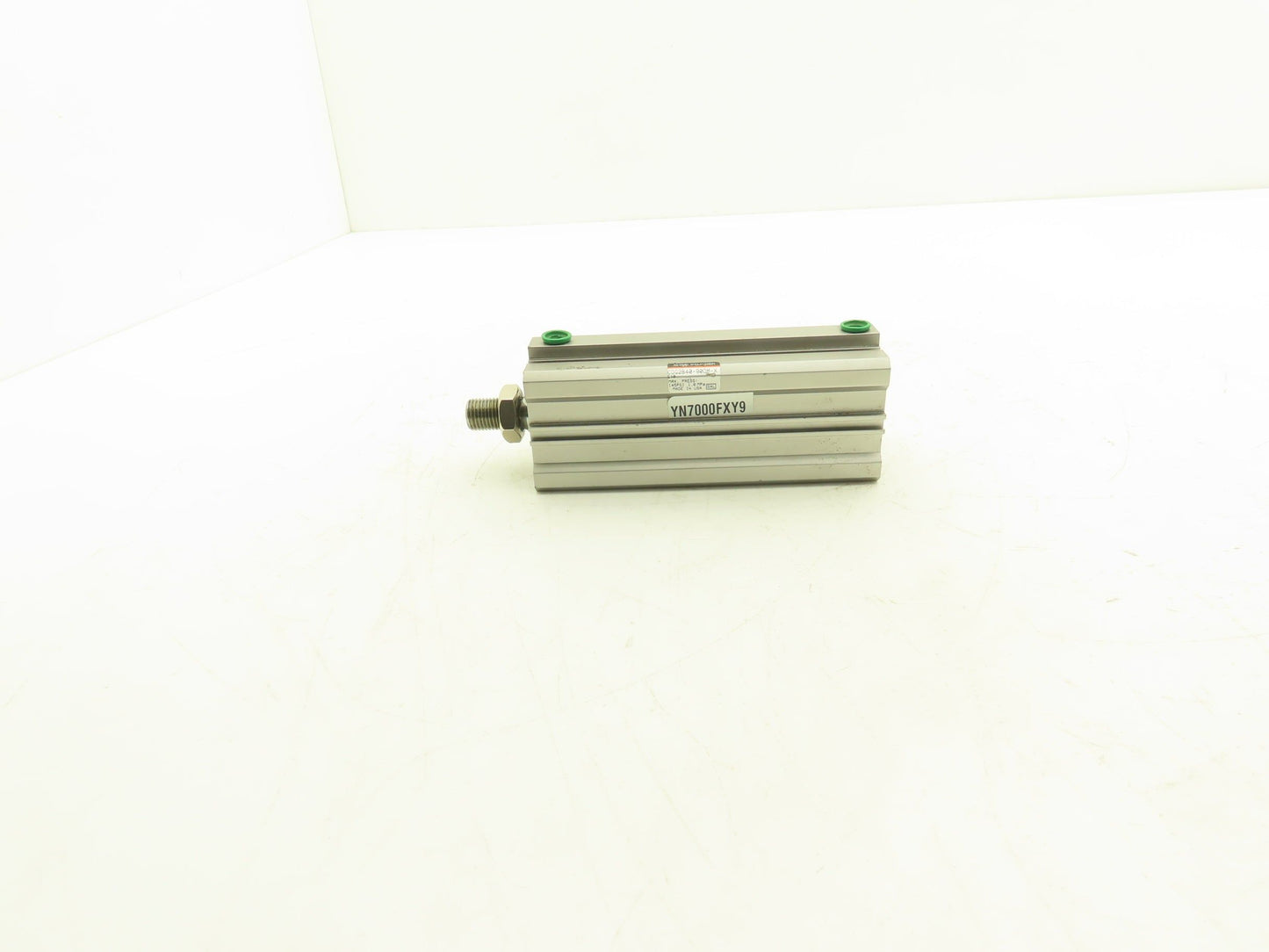 SMC CDQ2B40-90DM-XC18 Pneumatic Air Cylinder 40mm Bore 90mm Stroke 145psi