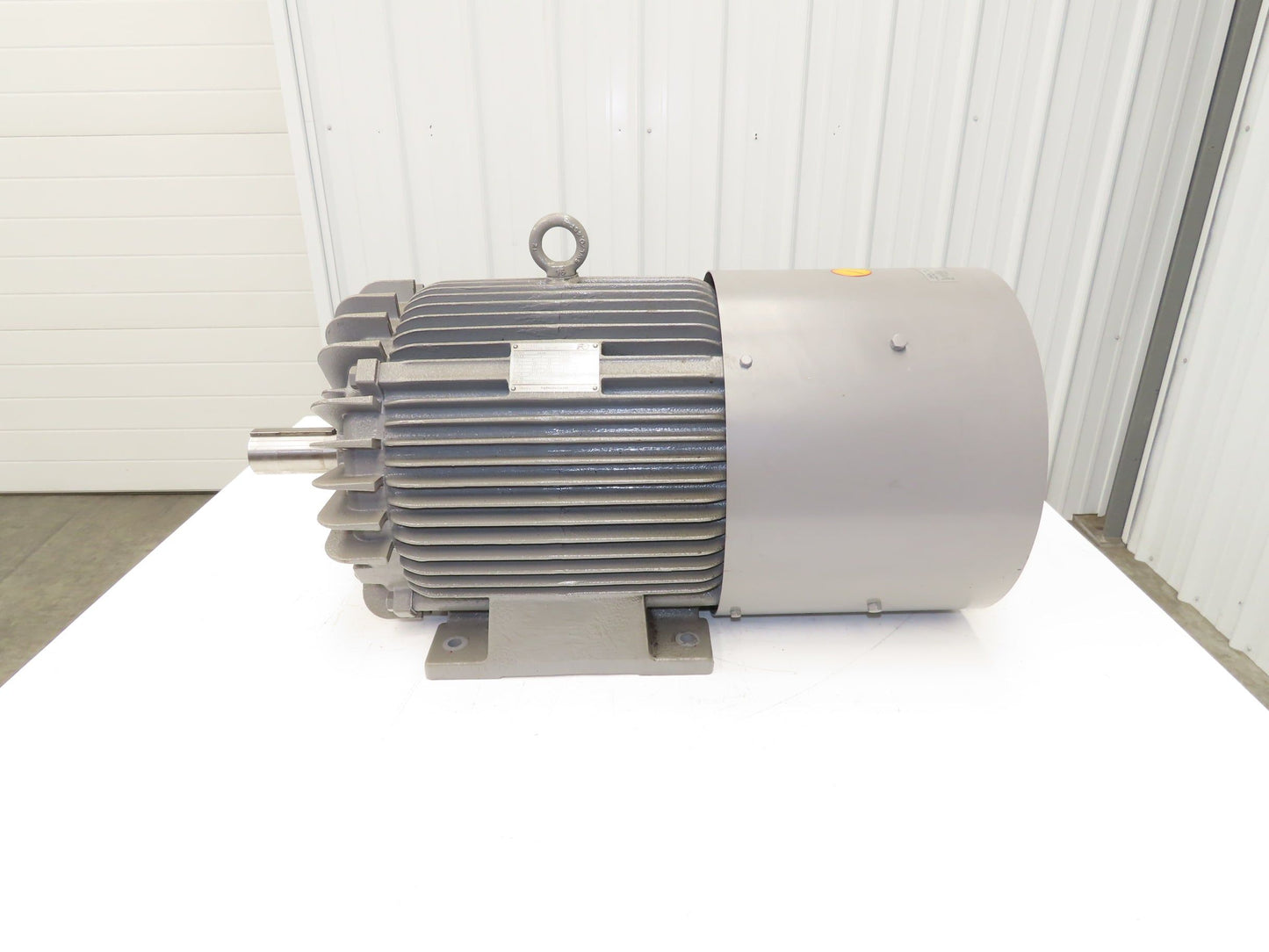 Fuji MVK8185A Electric Motor 22kw 1500/3000RPM 188/192V 180M Frame