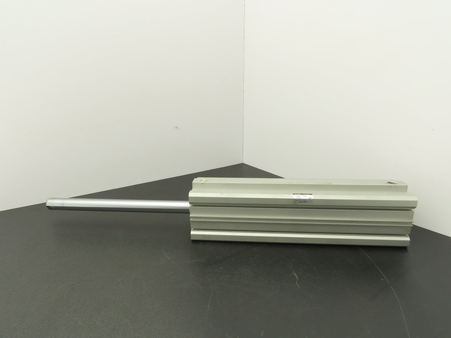 SMC CQ2A63-225DC-XC18 Pneumatic Air Cylinder 63mm Bore 225mm Stroke 145psi