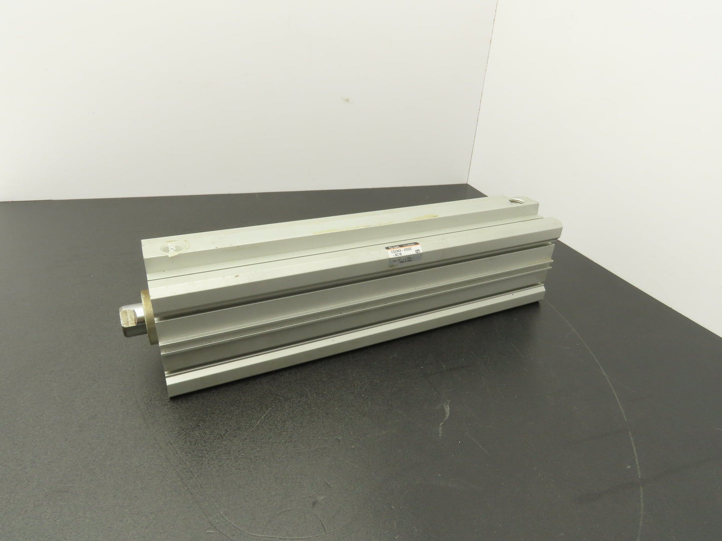 SMC CQ2A63-225DC-XC18 Pneumatic Air Cylinder 63mm Bore 225mm Stroke 145psi