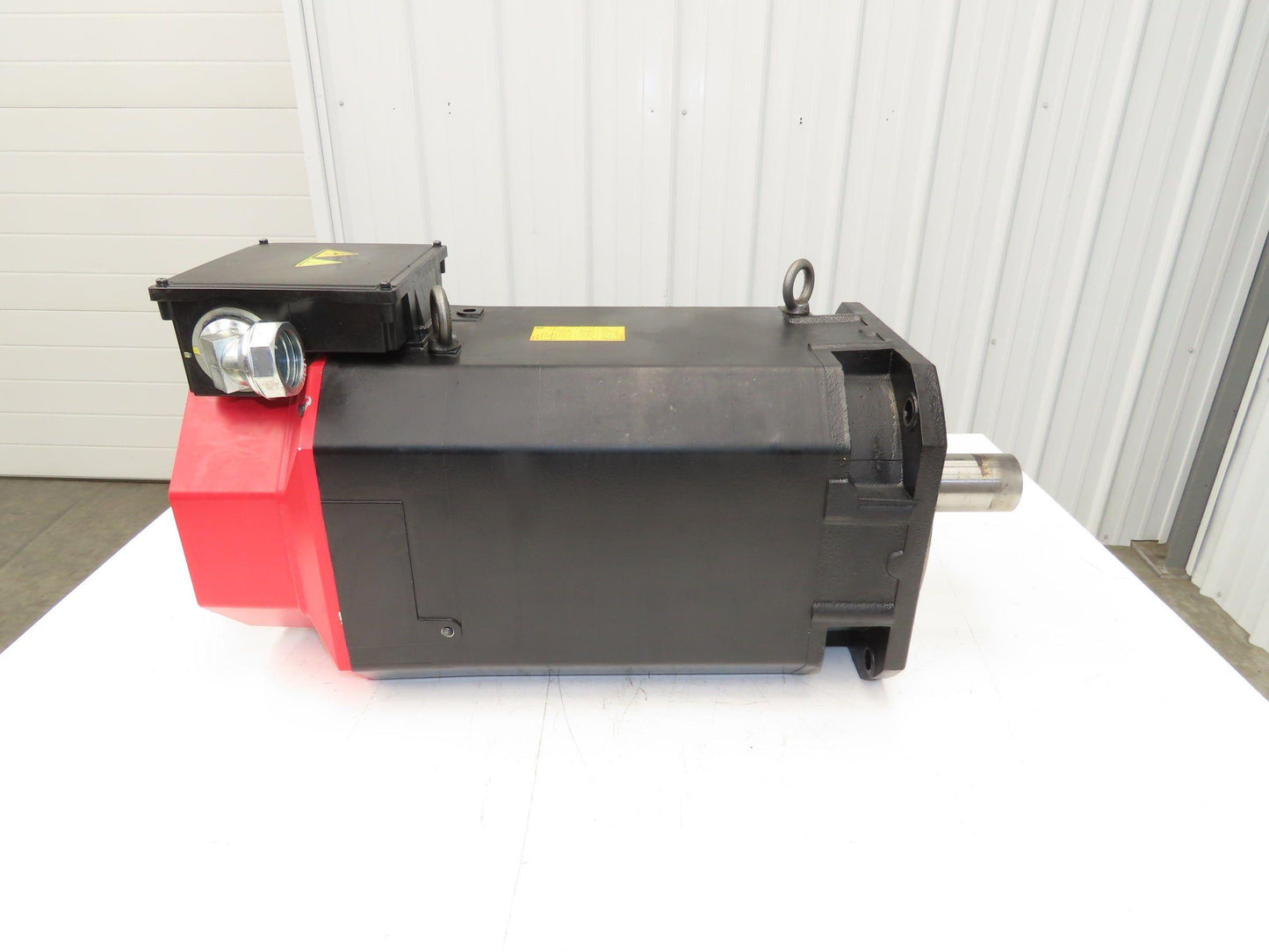 Fanuc A06B-1453-B100 AC Spindle Motor 29.5Hp 3450RPM 131-220V 3Ph