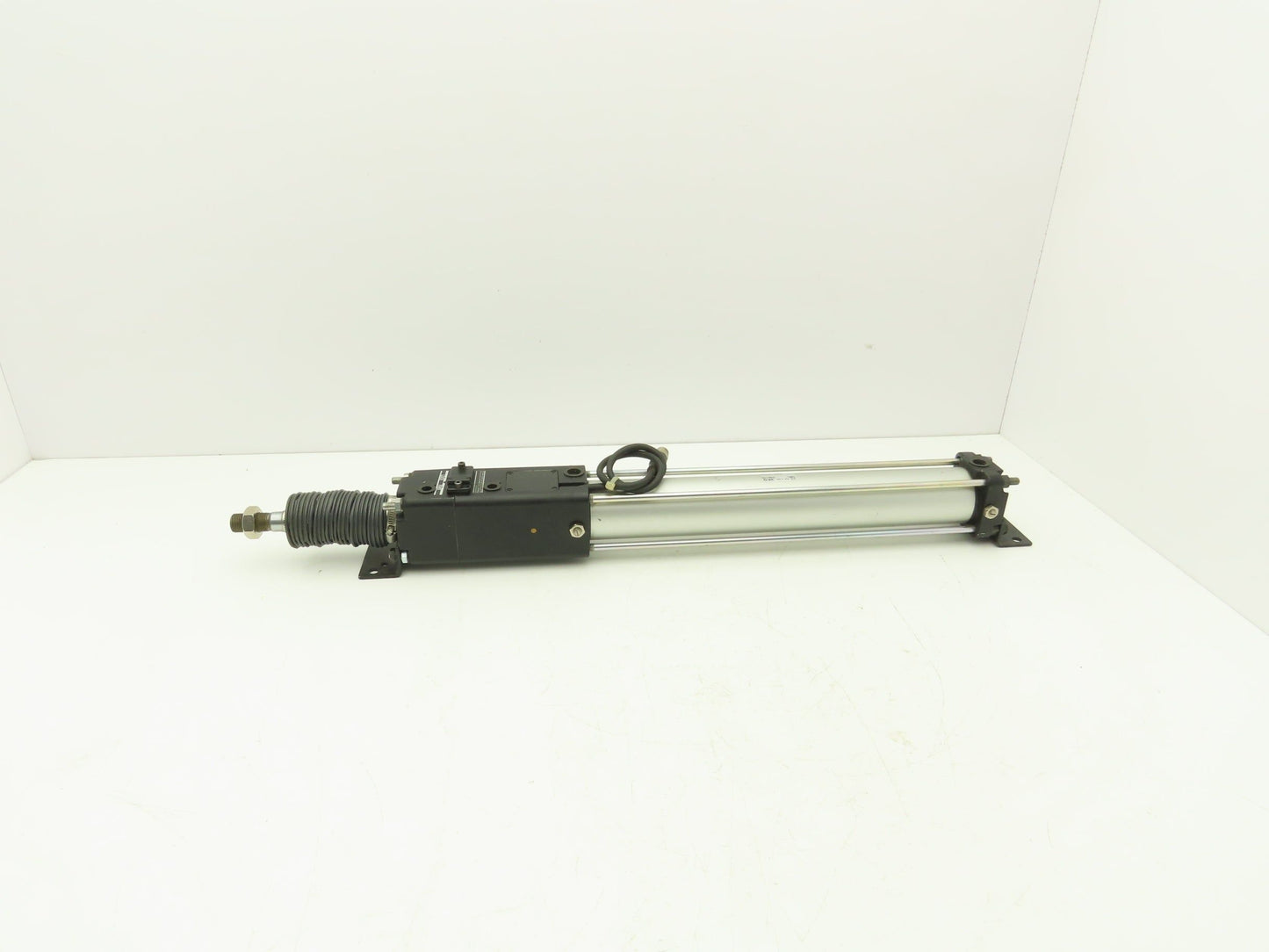 SMC CE2L50-350K Pneumatic Air Cylinder 50mm Bore 350mm Stroke 145psi Locking Rod