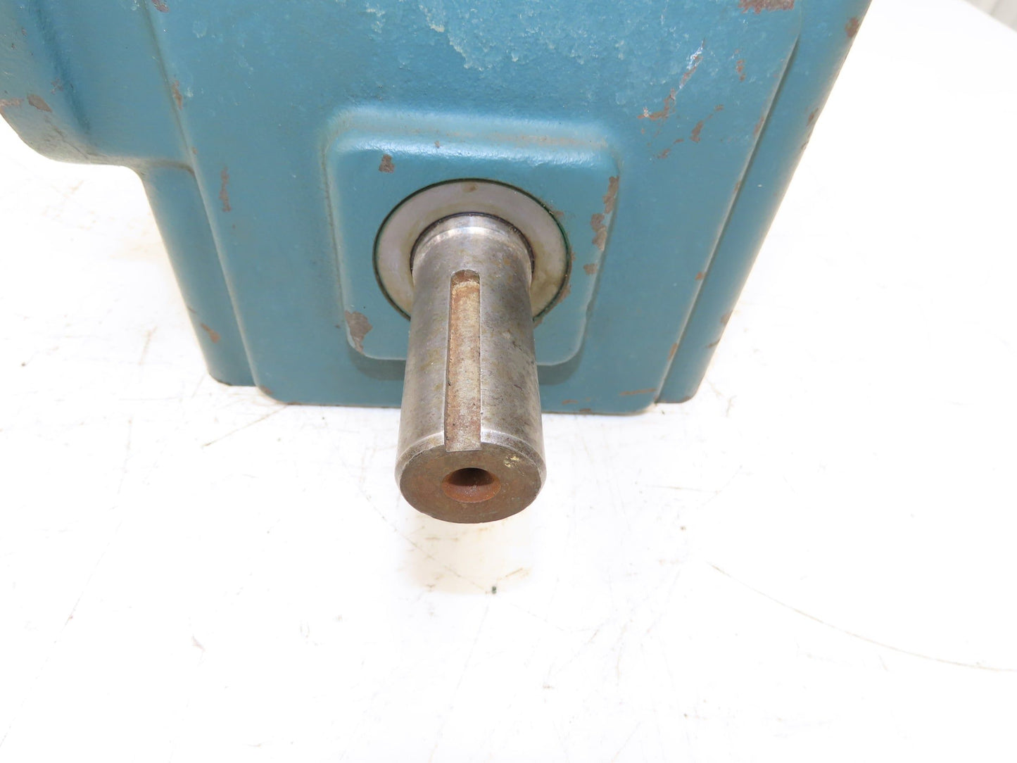 Reliance Tigear A262B030N000L1 Worm Gearbox 30:1 Reducer 1.5Hp 58rpm RH 140TC