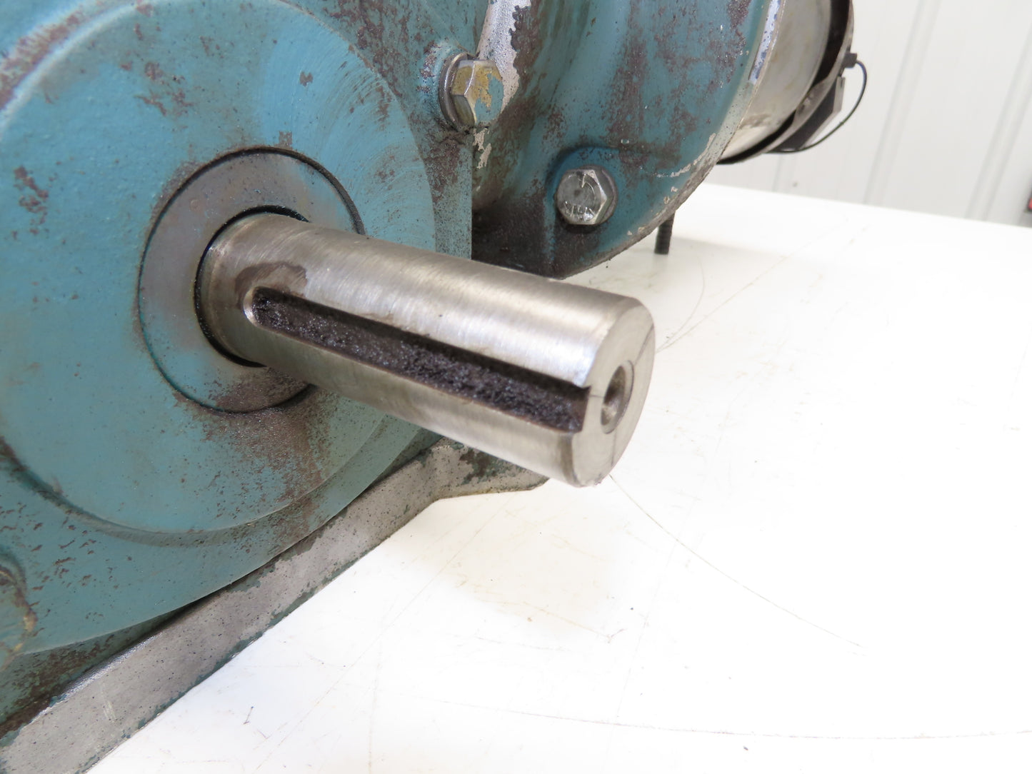 Baldor VM3611T Gearmotor 15:1 Tigear Reducer 3Hp 115rpm Dual Output 230/460V 3PH