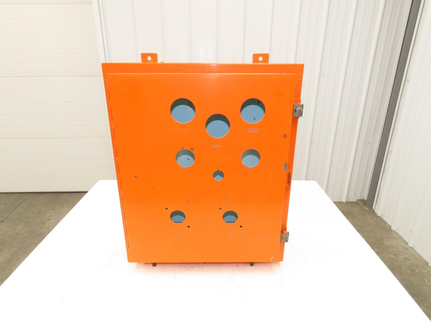 Hoffman A242008LP Electrical Enclosure Nema Type 12 24x20x8" Hinge Wall Mount