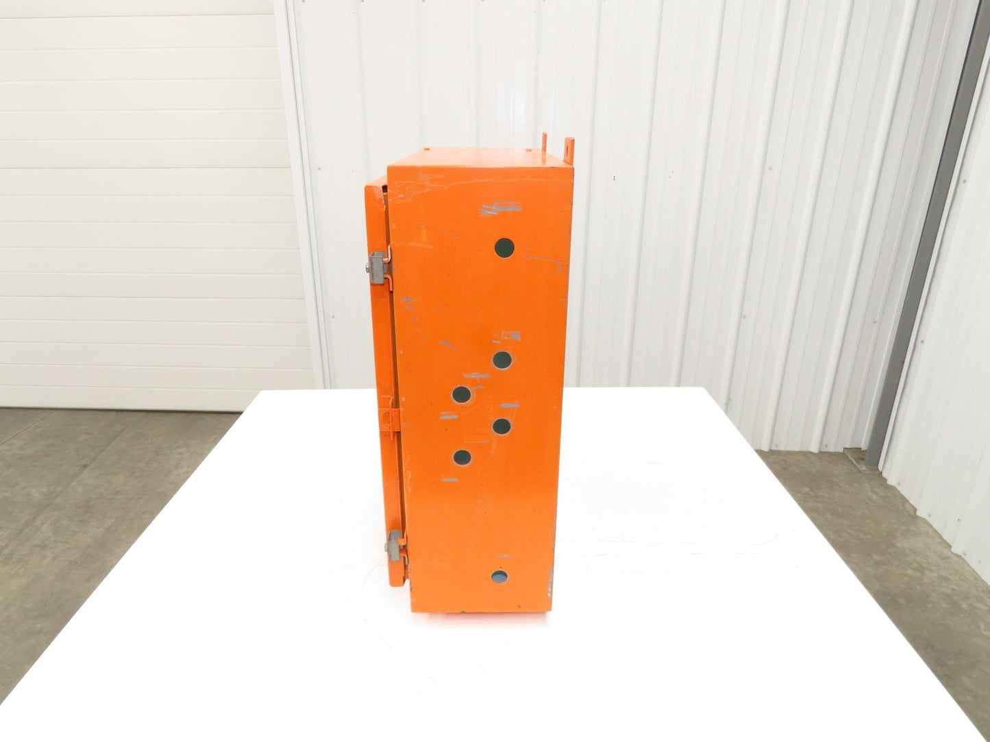 Hoffman A242008LP Electrical Enclosure Nema Type 12 24x20x8" Hinge Wall Mount