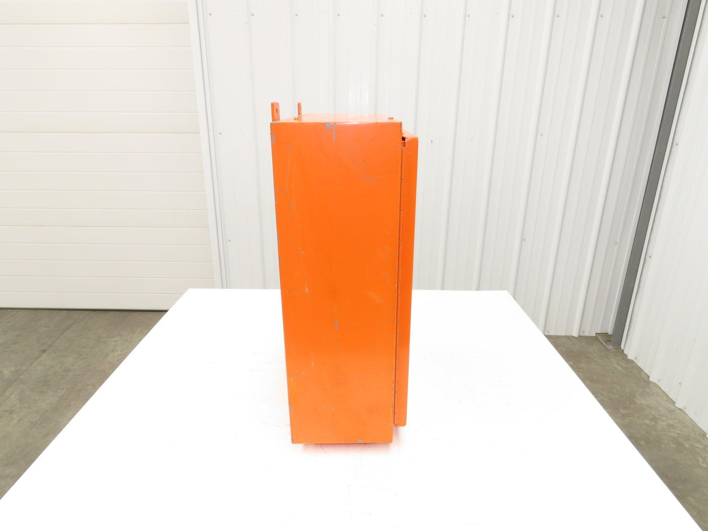 Hoffman A242008LP Electrical Enclosure Nema Type 12 24x20x8" Hinge Wall Mount