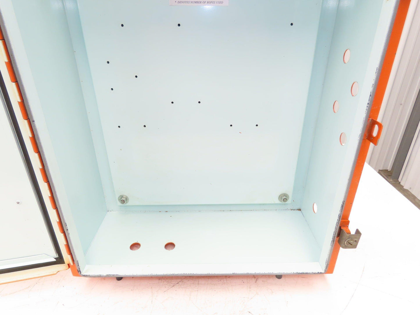 Hoffman A242008LP Electrical Enclosure Nema Type 12 24x20x8" Hinge Wall Mount