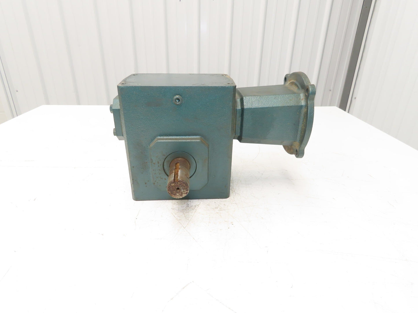 Grove Gear BM226-2 Flexaline Gearbox 30:1 Reducer 1.65Hp 58rpm LH Output 56C