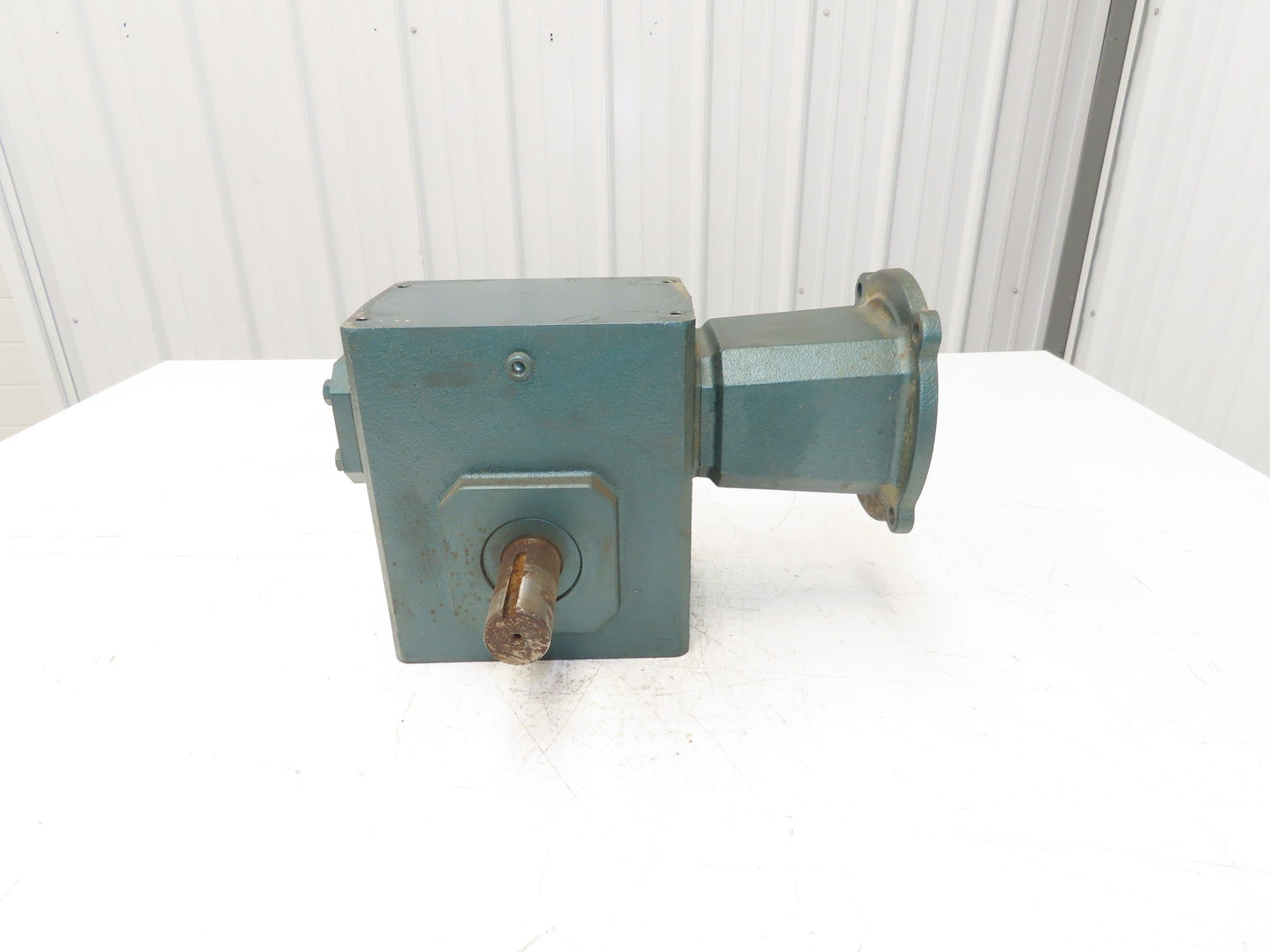 Grove Gear BM226-2 Flexaline Gearbox 30:1 Reducer 1.65Hp 58rpm LH Output 56C