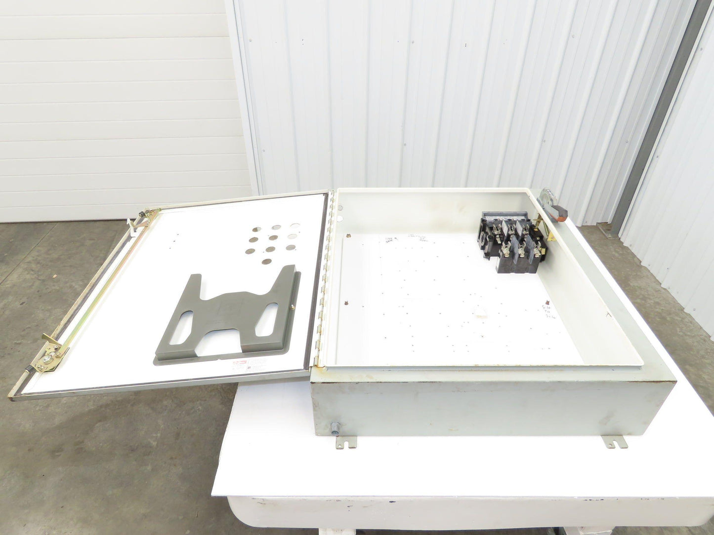 Hoffman A36SA3208LP Electrical Enclosure Control Panel Cabinet 36x32x8"