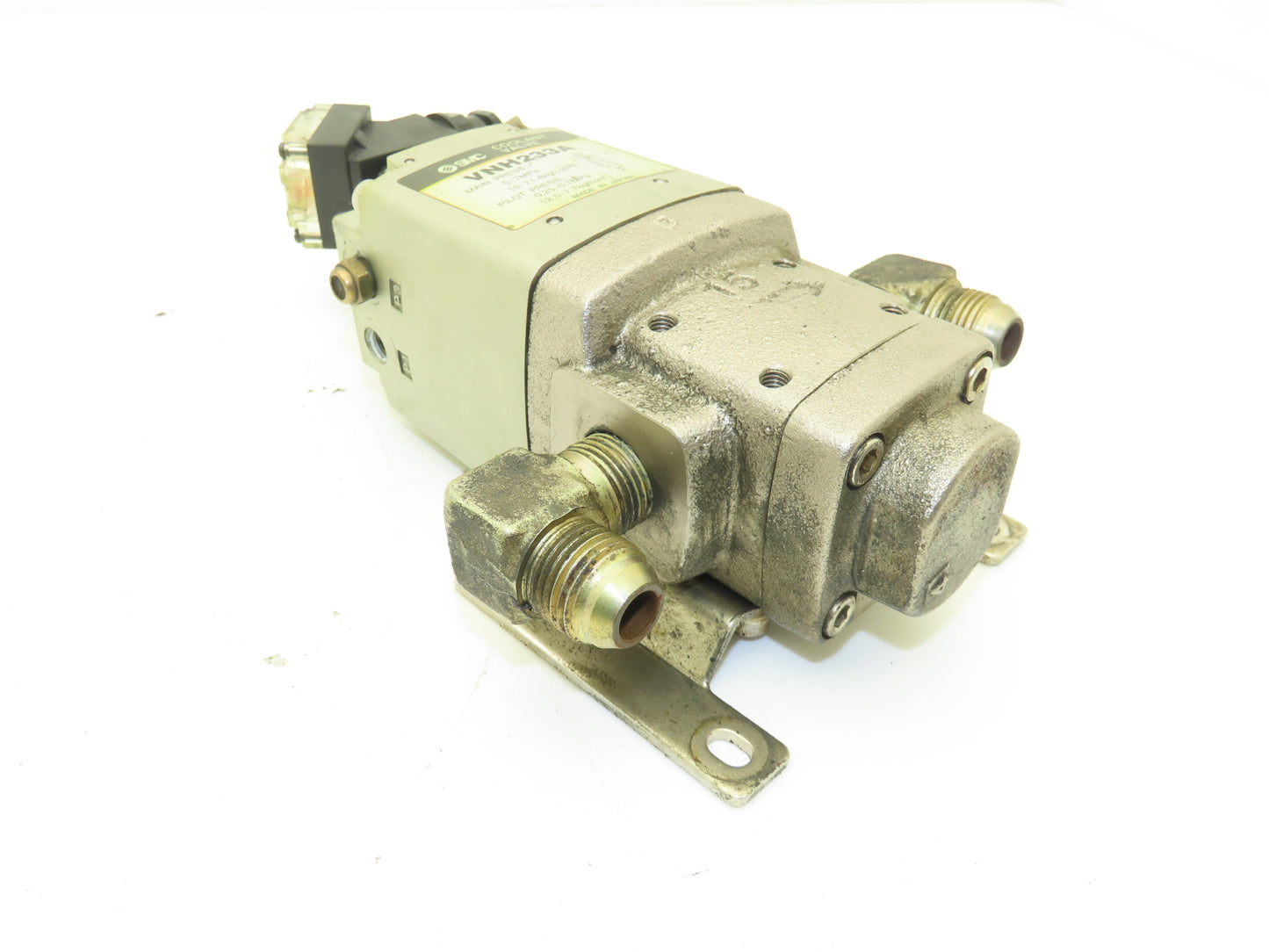 SMC VNH233A High Pressure Coolant Valve 3/8" RC 7MPa 1000psi