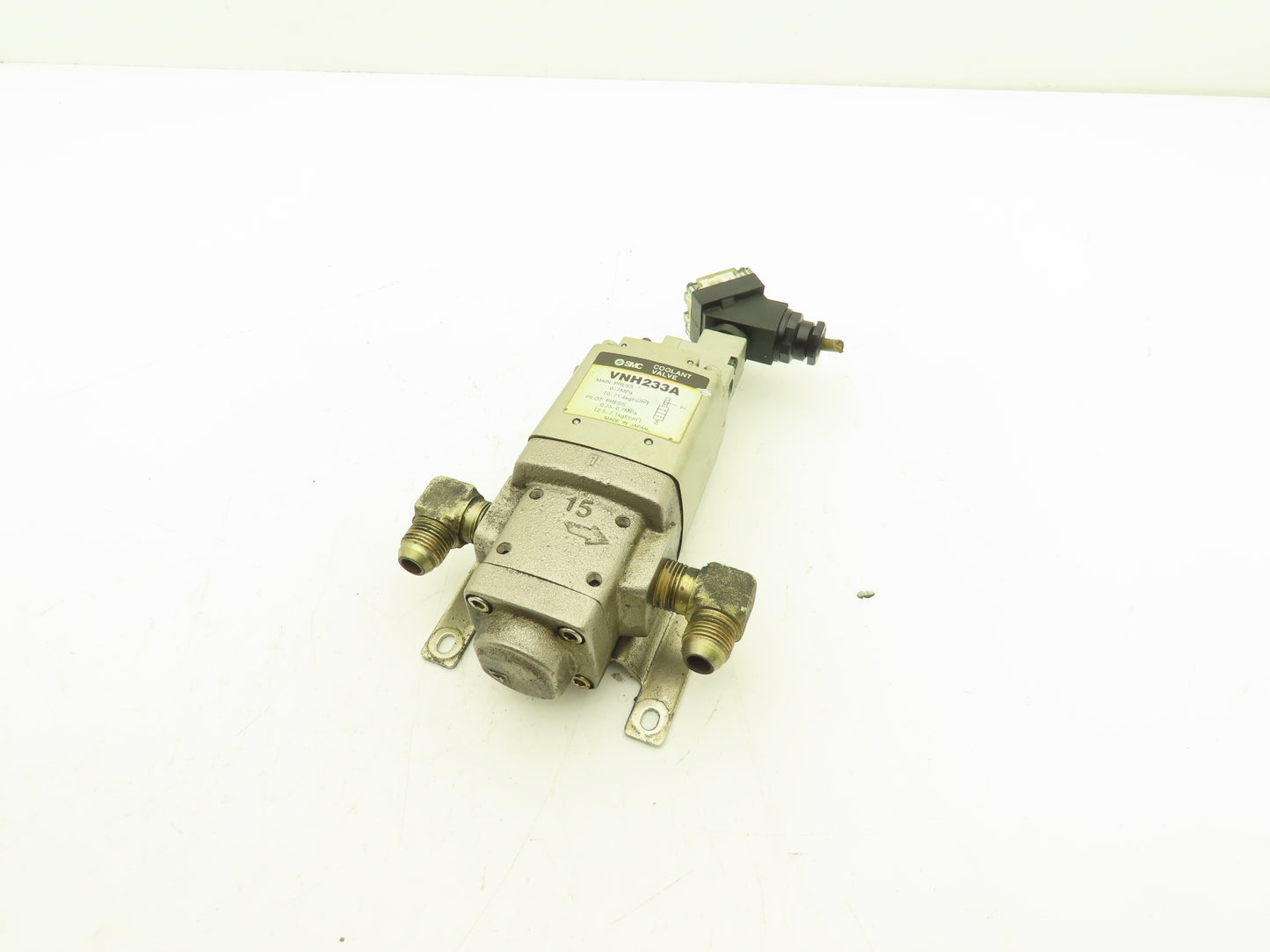 SMC VNH233A High Pressure Coolant Valve 3/8" RC 7MPa 1000psi