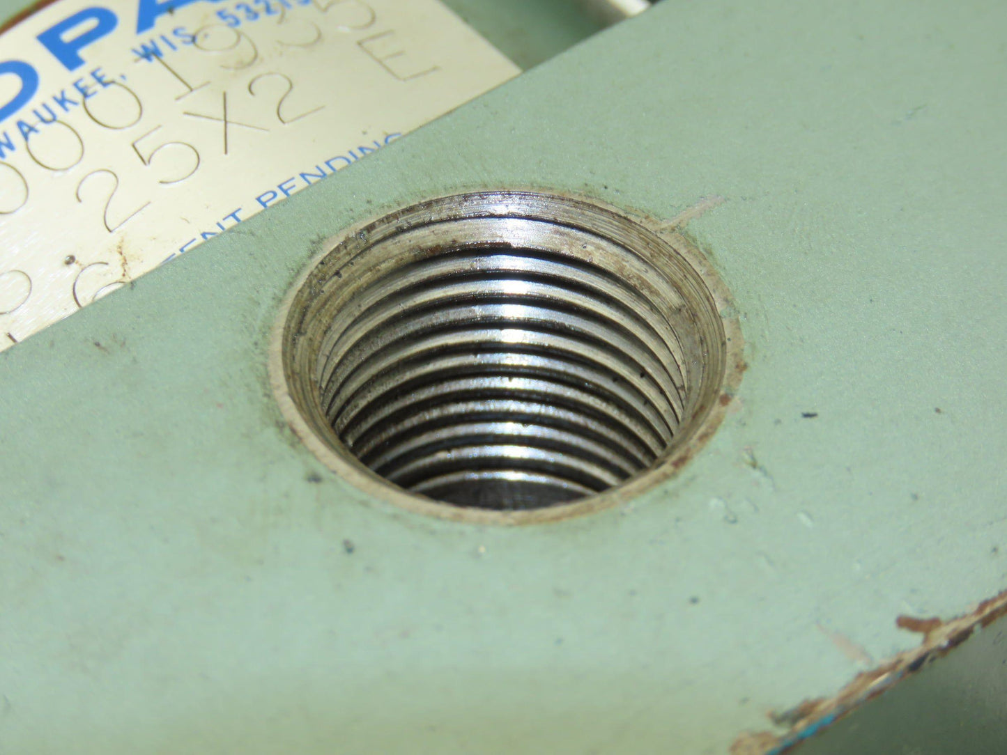 Nopak 0001935 Pneumatic Air Cylinder 3.25" Bore 2" Stroke 250psi